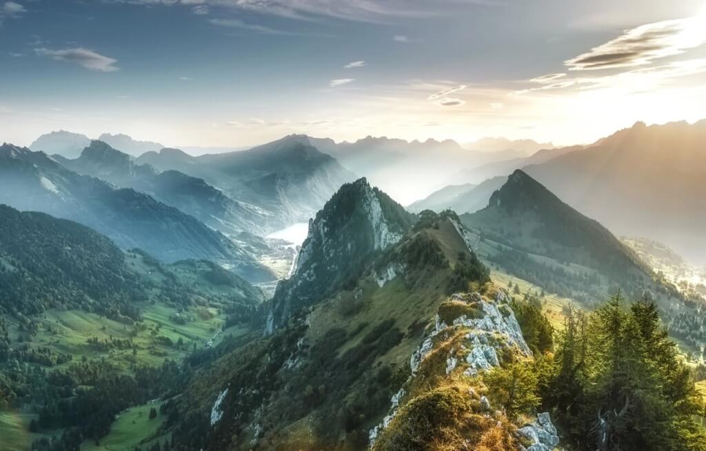 mountains_AdobeStock_319689911